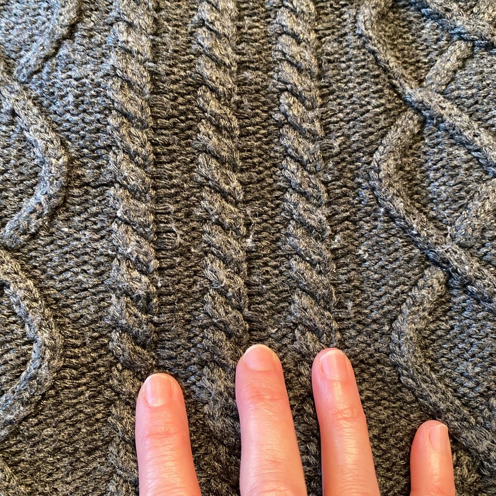 Cozy Gray Cable Knit Sweater - Picture 12 of 12